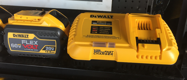 Dewalt Tools WOC2020 DCB1112