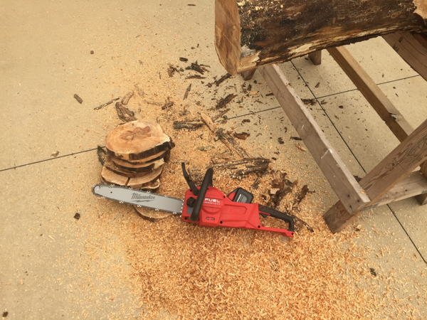 Milwaukee Chainsaw -2